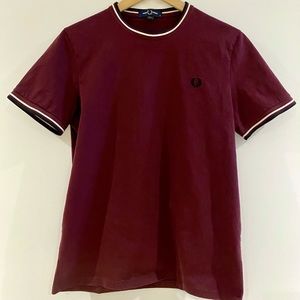 Burgundy Fred Perry t-shirt. Worn once, like new!